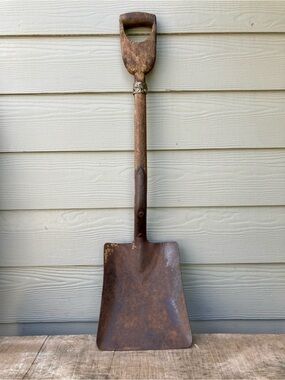 Primitive Rusty Shovel with Wood Handle Vintage Garden Tool